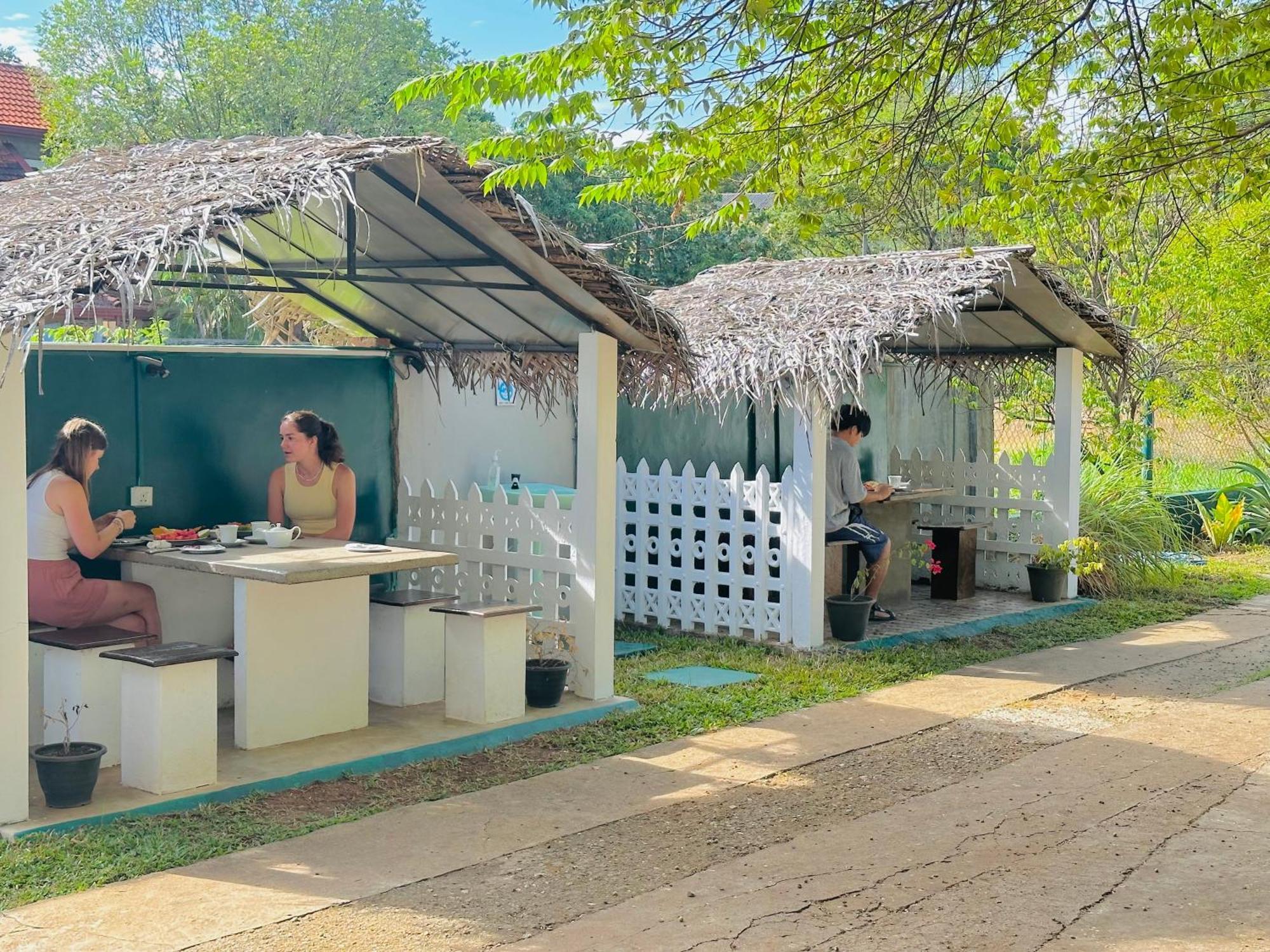 New Peacock Resort Dambulla Exterior foto