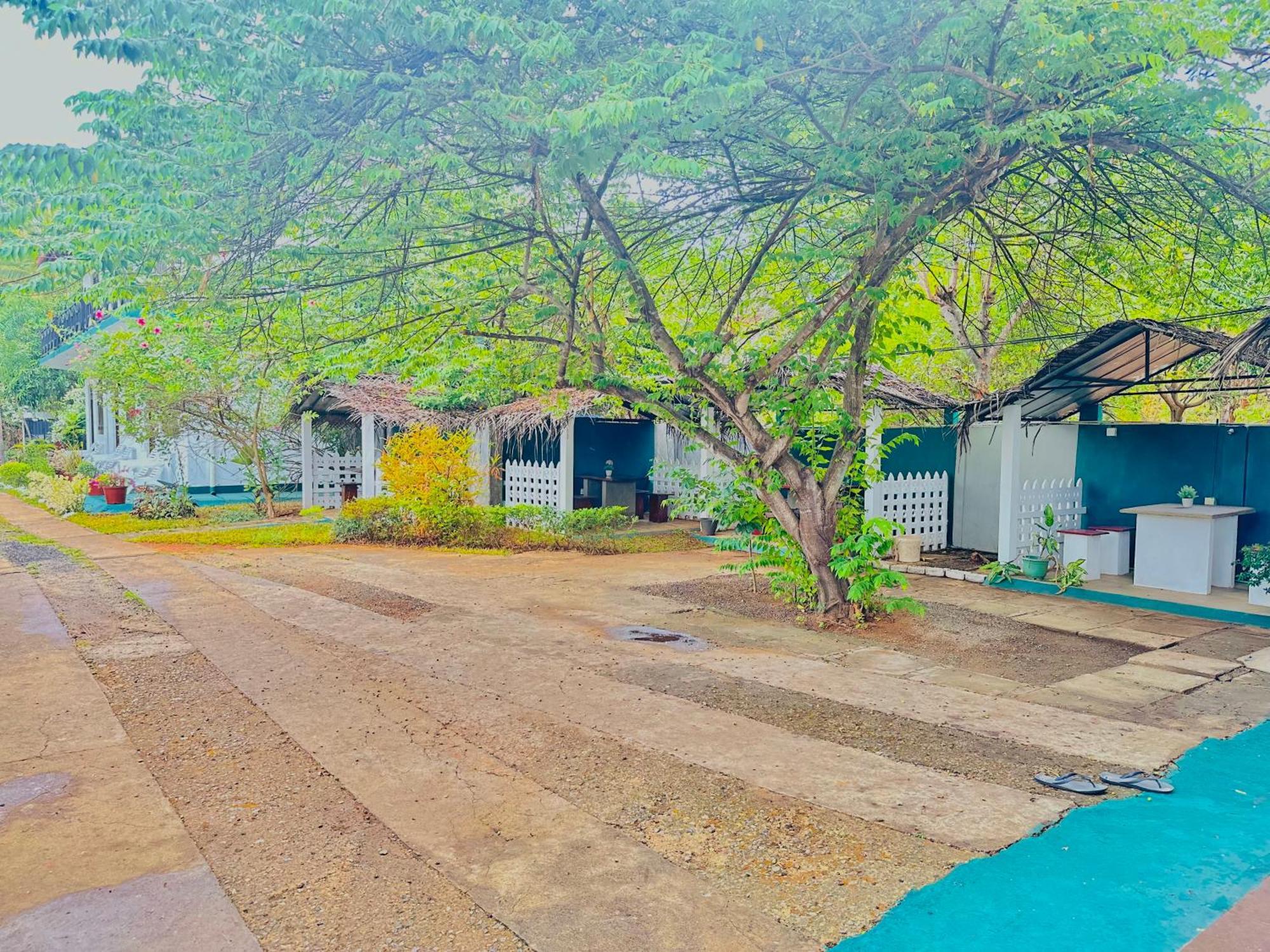 New Peacock Resort Dambulla Exterior foto